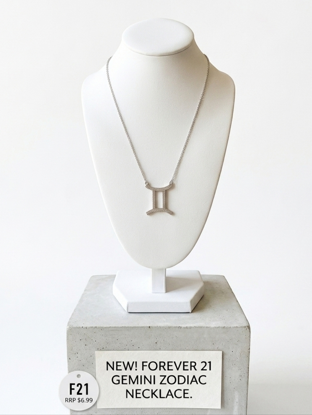 NWT Forever 21 Gemini Zodiac Pendant Necklace Silver Rhinestone Astrology